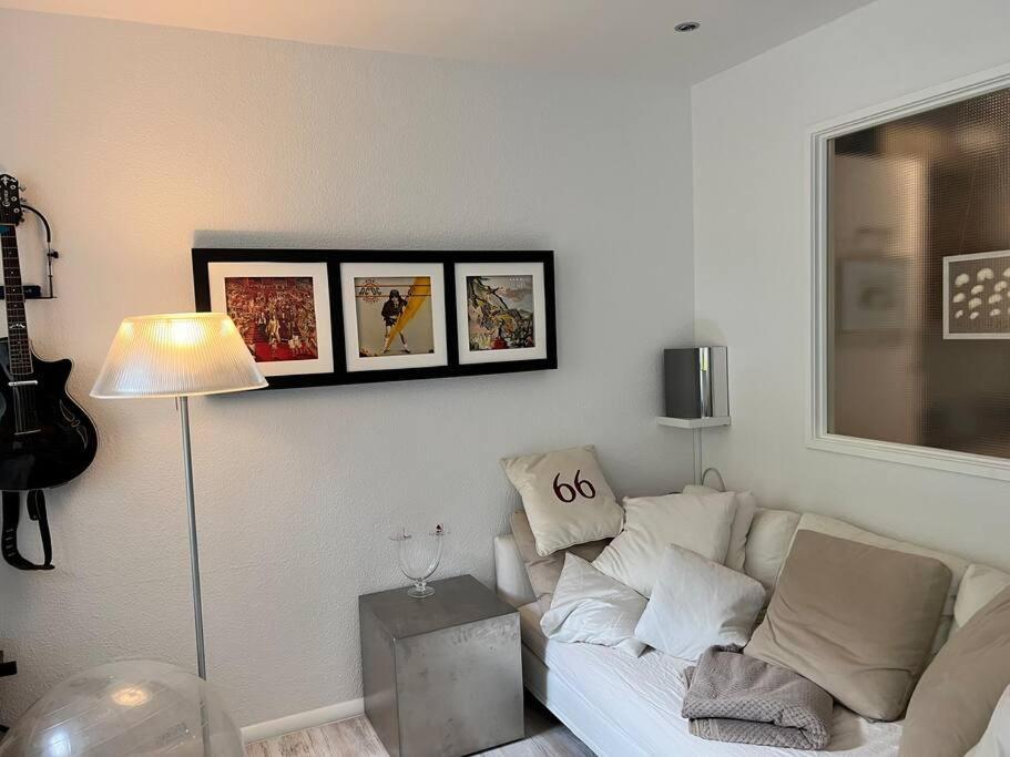 Tranquil Terrace Suite: Central Oasis with Parking Erfurt Exterior photo