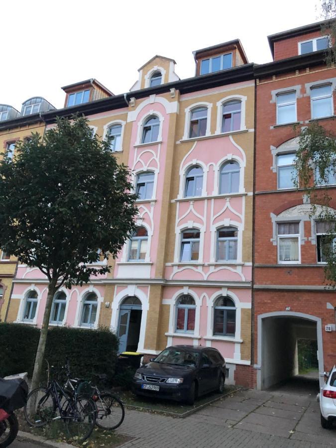 Tranquil Terrace Suite: Central Oasis with Parking Erfurt Exterior photo